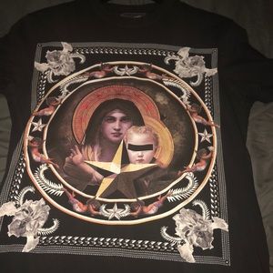 Givenchy tee shirt